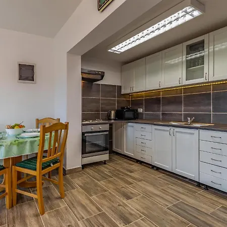 Holiday home Gorgeous In With Wifi *
