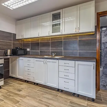 Gorgeous In With Wifi Holiday home Pomer